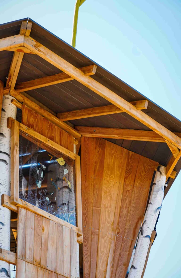 elldus_Spielplatz_Rutschenturm_nah_oben