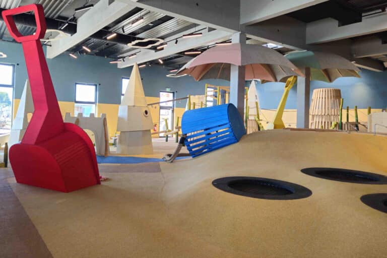 Groemitz_indoor_spielplatz_schaufel